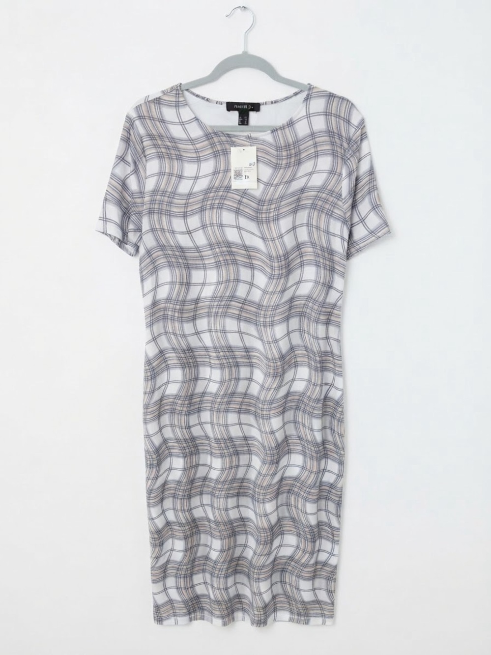 Forever 21 White and Gray Plaid Short Sleeve Maxi Dress